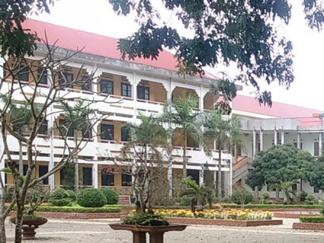 Tin tức trong ngày - Cho học sinh nghỉ học để thầy cô đi Yên Tử hay "học tập kinh nghiệm"?