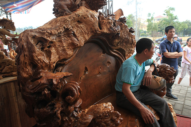 Chiêm ngưỡng bộ kỳ mộc Tứ linh quần tụ bằng gỗ nu nghìn năm tuổi giá 3,5 tỷ đồng - 4