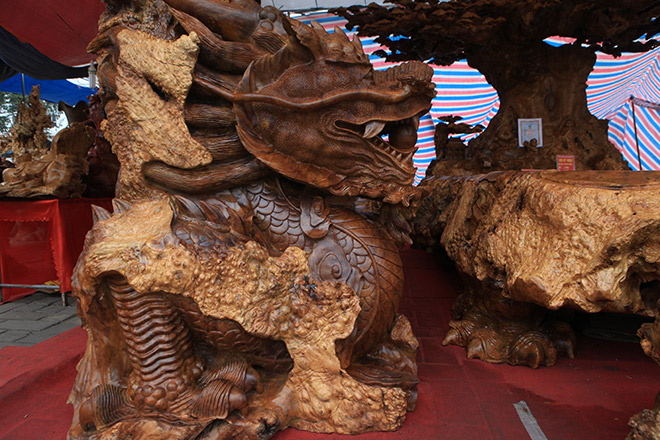 Chiêm ngưỡng bộ kỳ mộc Tứ linh quần tụ bằng gỗ nu nghìn năm tuổi giá 3,5 tỷ đồng - 10