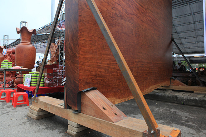 "Siêu" sập gỗ Cẩm đẹp như bức bình phong xuất hiện ở Bắc Ninh - 3