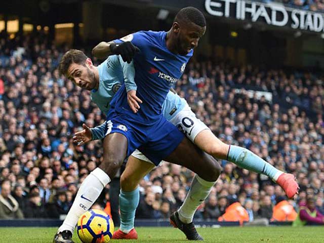 Man City - Chelsea: Sai lầm đầu hiệp 2, hú vía phút bù giờ