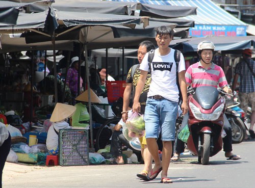 Kiểm tra toàn diện việc người Trung Quốc &#34;bám&#34; Nha Trang - 1