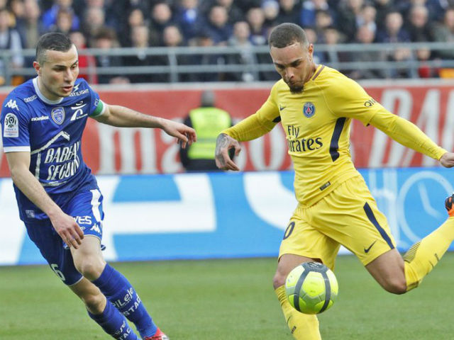 Troyes - PSG: ”Thiên thần” tung cánh, vơi nỗi nhớ Neymar