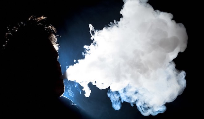 Hút Vape có thể gây ra nhiễm độc kim loại nặng - 1