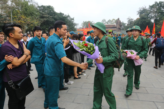 HN: Gần 1.200 thanh niên viết đơn tình nguyện nhập ngũ - 5