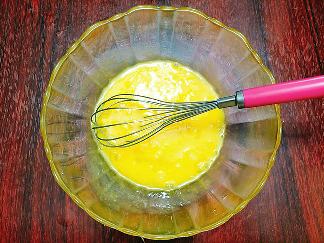 Flan trà xanh thơm mát là món quà chiều tuyệt vời cho ngày hôm nay đấy - 5