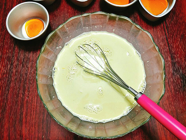Flan trà xanh thơm mát là món quà chiều tuyệt vời cho ngày hôm nay đấy - 6