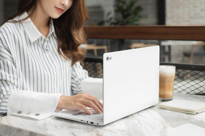 Gợi ý 3 món quà công nghệ đẳng cấp dành cho phái đẹp ngày 8/3 - 1