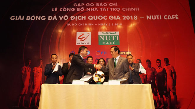 V-League có nhà tài trợ mới, “vua bóng đá Việt” được thưởng 3 tỷ đồng - 1