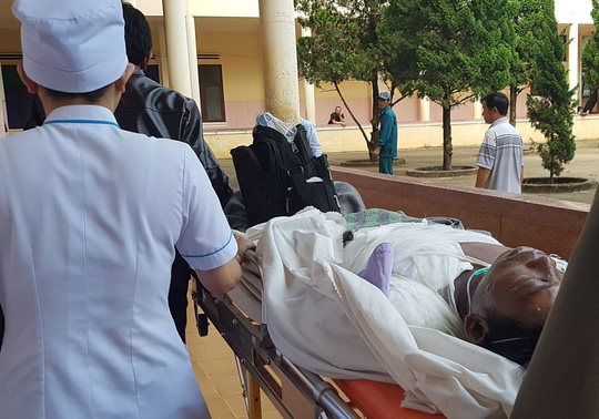 Tạt nước sôi khi chồng đang ngủ để trị tội hay nhậu - 1