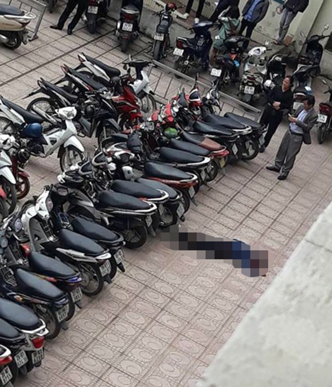 HN: Nam thanh niên nhảy lầu trong ngày Quốc tế Phụ nữ - 1