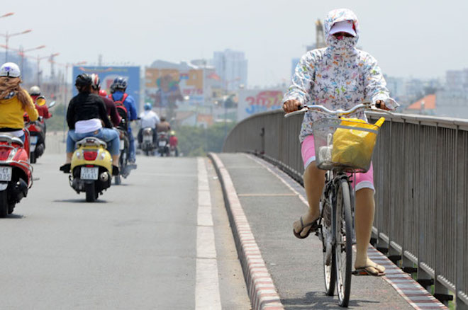 Nắng “cháy da cháy thịt” ở Sài Gòn kéo dài tới bao giờ? - 2