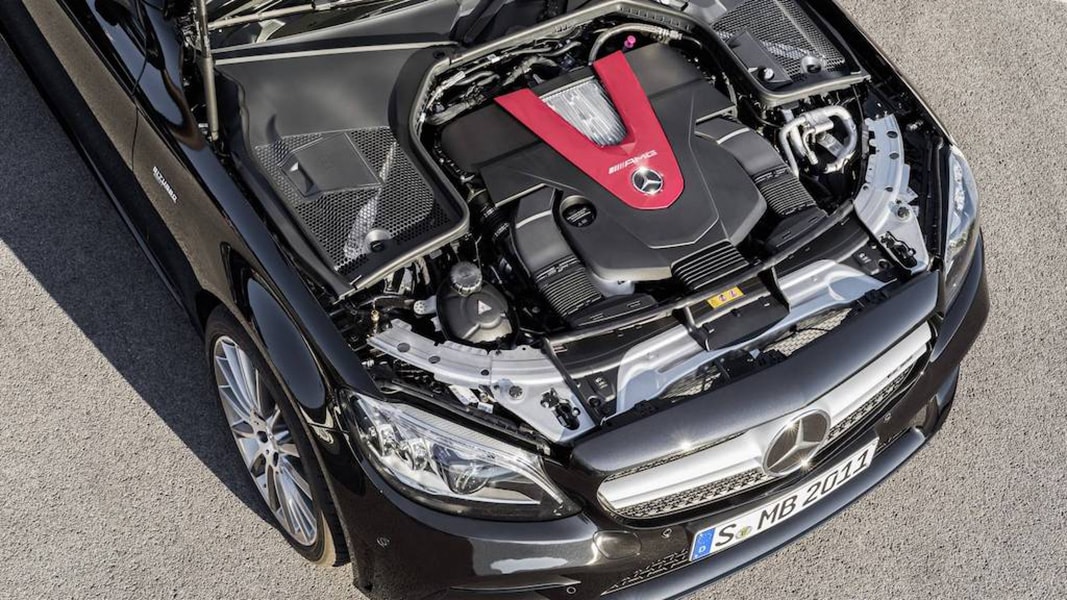 Ngắm nhìn Mercedes-Benz C43 AMG 201 trình làng trước ngày ra mắt - 3