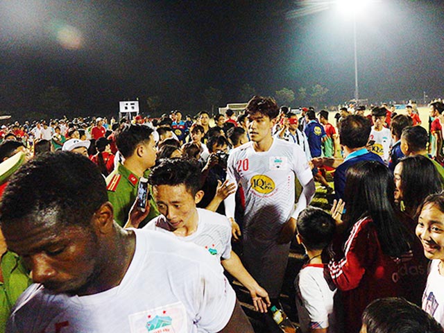 Bóng đá - V.League từ "cơn sốt" U19 đến U23