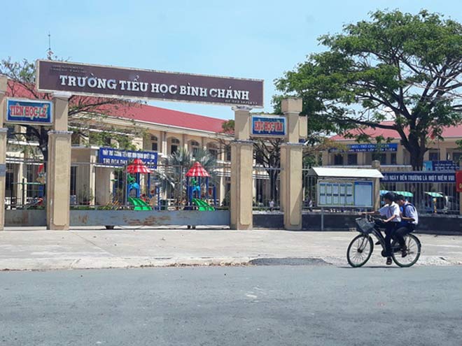 Nóng trong tuần: Bắt cô giáo quỳ 40 phút, phụ huynh bị khai trừ Đảng - 2