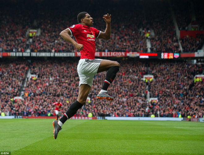 MU đánh bại Liverpool: Rashford cú đúp thần sầu, Mourinho &#34;cạn lời&#34; - 1