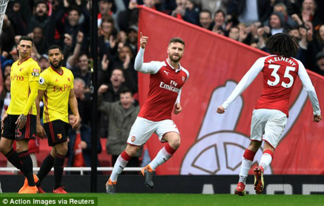 Arsenal - Watford: Penalty hỏng ăn, &#34;pháo nổ&#34; tưng bừng - 1