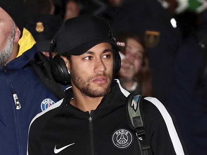 PSG &#34;khúm núm&#34; xin Neymar ở lại, SAO Barca hân hoan đón về Nou Camp - 1