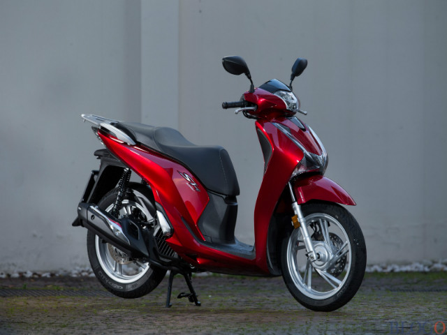 Ngắm Honda SH150i ngoại: Niềm đam mê của trai Việt