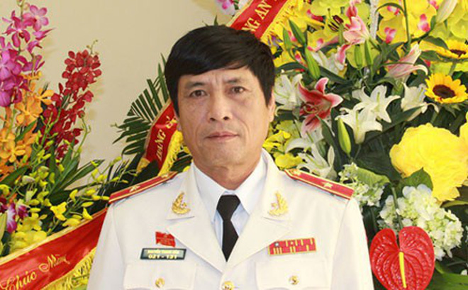 Ông Nguyễn Thanh Hóa – từ Thiếu tướng Công an đến bị can tổ chức đánh bạc - 1