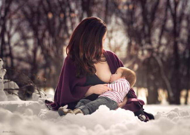Cảm nhận rõ sự kết nối của tình mẫu tử và thiên chức cao quý của người mẹ.&nbsp;