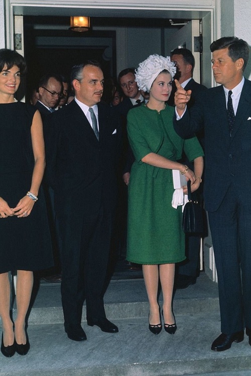 Huyền thoại làng mốt Givenchy qua đời ở tuổi 91 - 7