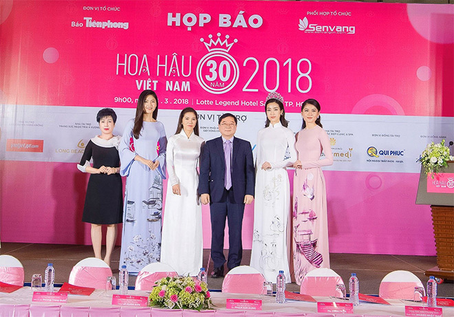 Cố vấn sắc đẹp Hoa hậu Việt Nam 2018 trẻ xinh khó ngờ ở tuổi 50 - 2