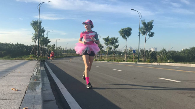 Người phụ nữ Việt Nam đầu tiên tham gia Marathon Bắc Cực - 1