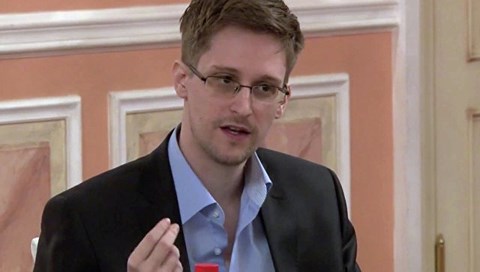 Tiết lộ &#34;sốc&#34; của cựu điệp viên Snowden về nữ Giám đốc CIA mới - 1