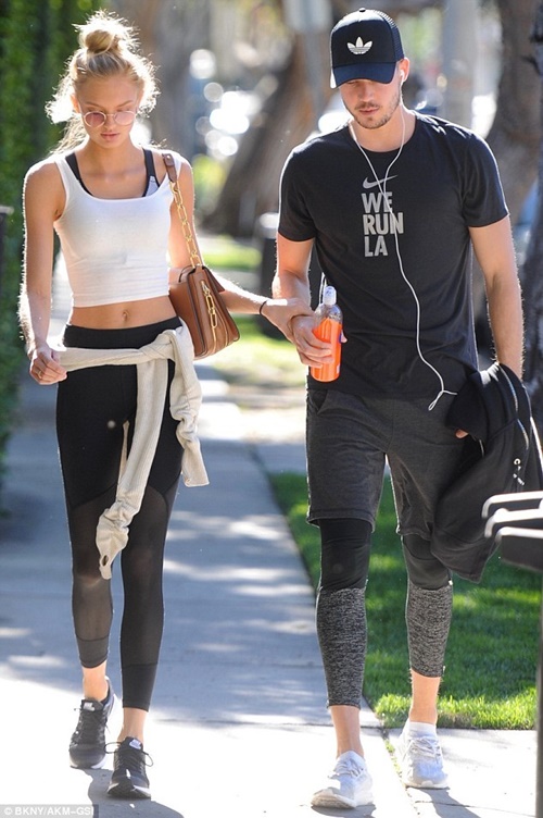 Thiên thần tóc vàng Thuỵ Điển đẹp nhờ... bạn trai - 3