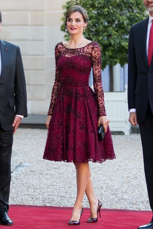 Nàng công sở học nữ hoàng Letizia sẽ chẳng lo mặc xấu - 8