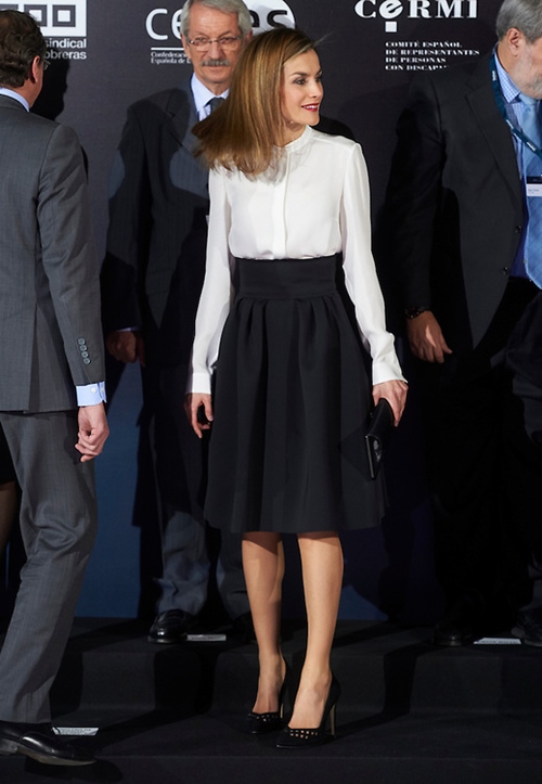 Nàng công sở học nữ hoàng Letizia sẽ chẳng lo mặc xấu - 5