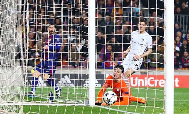 Messi lập cú đúp: Thiên tài &#34;xỏ háng&#34;, nhấn chìm Chelsea - 1