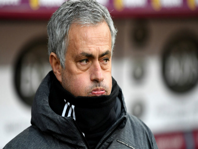 Bóng đá - Tin HOT bóng đá tối 15/3: Mourinho hành động bất ngờ, Sevilla bị sốc