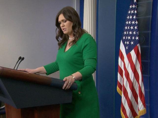 Thế giới - Nhà Trắng "đứng hình" trước câu hỏi ông Putin là bạn hay thù