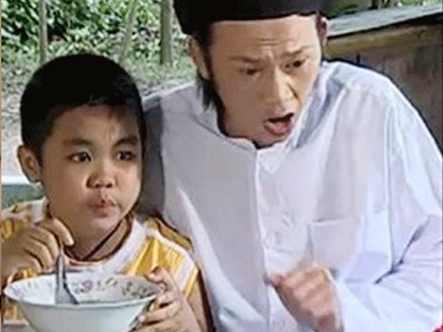 Giải trí - Những điều không phải ai cũng biết về "thần đồng bé Châu"