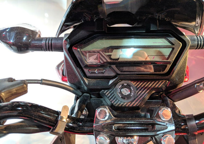 Honda X-Blade lên kệ, giá rẻ 27,5 triệu đồng - 3