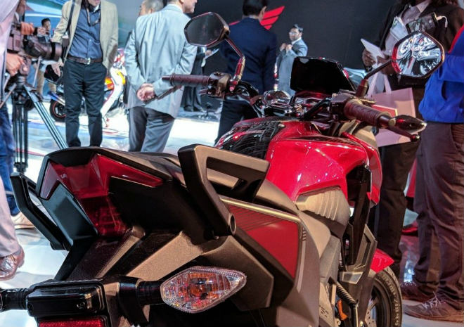 Honda X-Blade lên kệ, giá rẻ 27,5 triệu đồng - 5