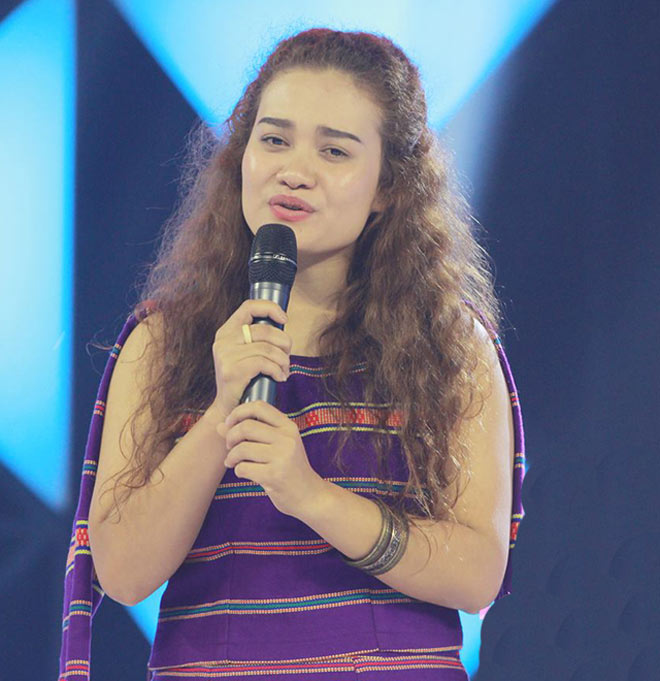 Cô gái Tây Nguyên chưa chồng, cứu hai đứa trẻ sắp bị chôn sống về nuôi (P.1) - 1