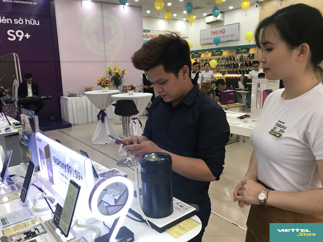 Sức hút của chương trình trợ giá 8 triệu trong ngày đầu mở bán Galaxy S9/S9+ - 3