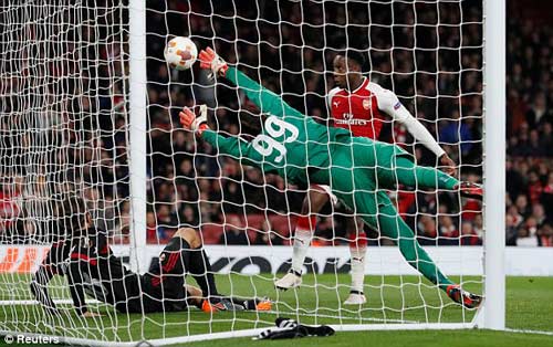 Chi tiết Arsenal - AC Milan: Welbeck hoàn tất cú đúp (KT) - 9