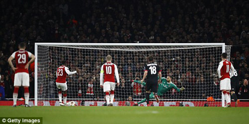 Chi tiết Arsenal - AC Milan: Welbeck hoàn tất cú đúp (KT) - 7