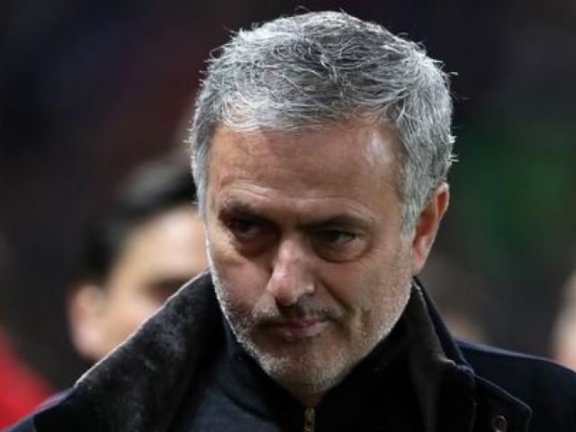 Bóng đá - MU vào bán kết FA Cup, Mourinho chỉ đích danh "tội đồ" Luke Shaw