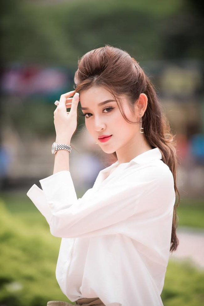 Mỹ nữ Hà thành này có vẻ đẹp rất sang trọng.