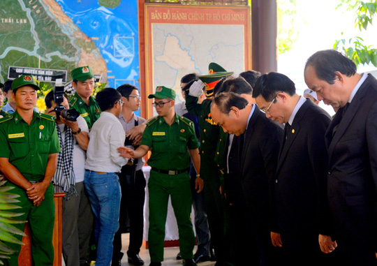 Thủ tướng Nguyễn Xuân Phúc viếng cố Thủ tướng Phan Văn Khải - 1