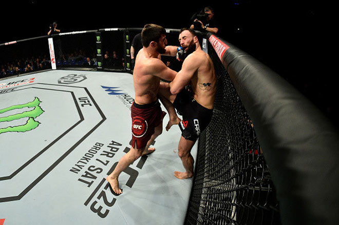 UFC: Sấp mặt cả trận, phản đòn giây cuối thắng hơn 1 tỷ đồng - 1