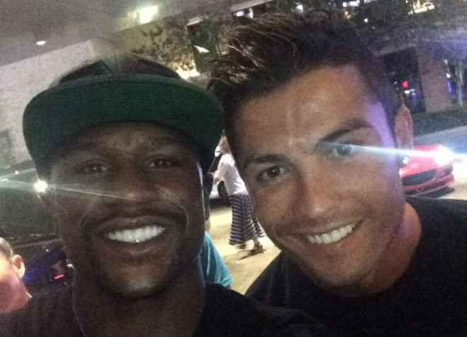 Mayweather &#34;nổ&#34; vang trời: Mua CLB Newcastle có thể, Ronaldo thì đừng mơ - 1