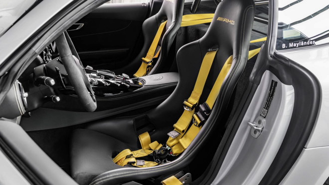 Mercedes GT-R được dùng làm &#34;Xe an toàn&#34; cho giải đua F1 - 8