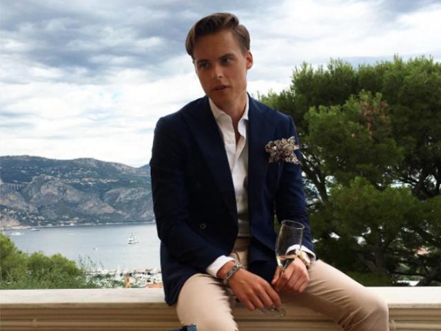 Tài chính - Bất động sản - Cuộc sống trong mơ của tỷ phú "soái ca" điển trai như người mẫu