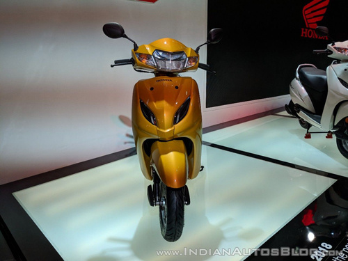 Xe tay ga giá rẻ: Honda Activa 5G so kè với TVS Jupiter - 1